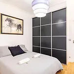 Guestready - Modern Delight Near Attractions Paris